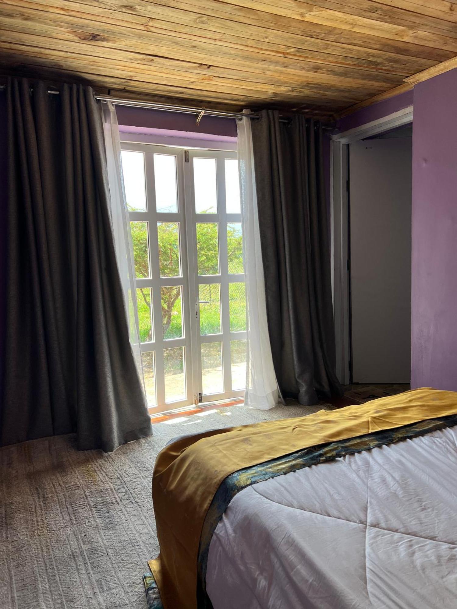 Amboseli Glass House Oloitokitok Экстерьер фото