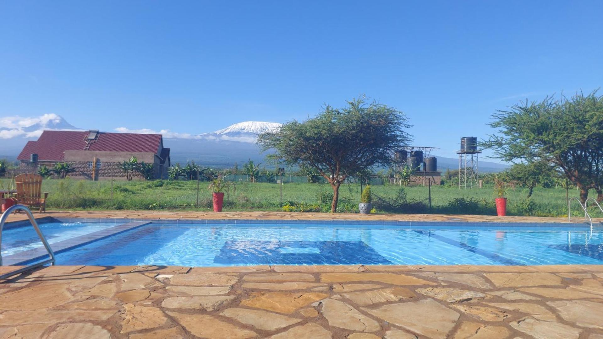 Amboseli Glass House Oloitokitok Экстерьер фото